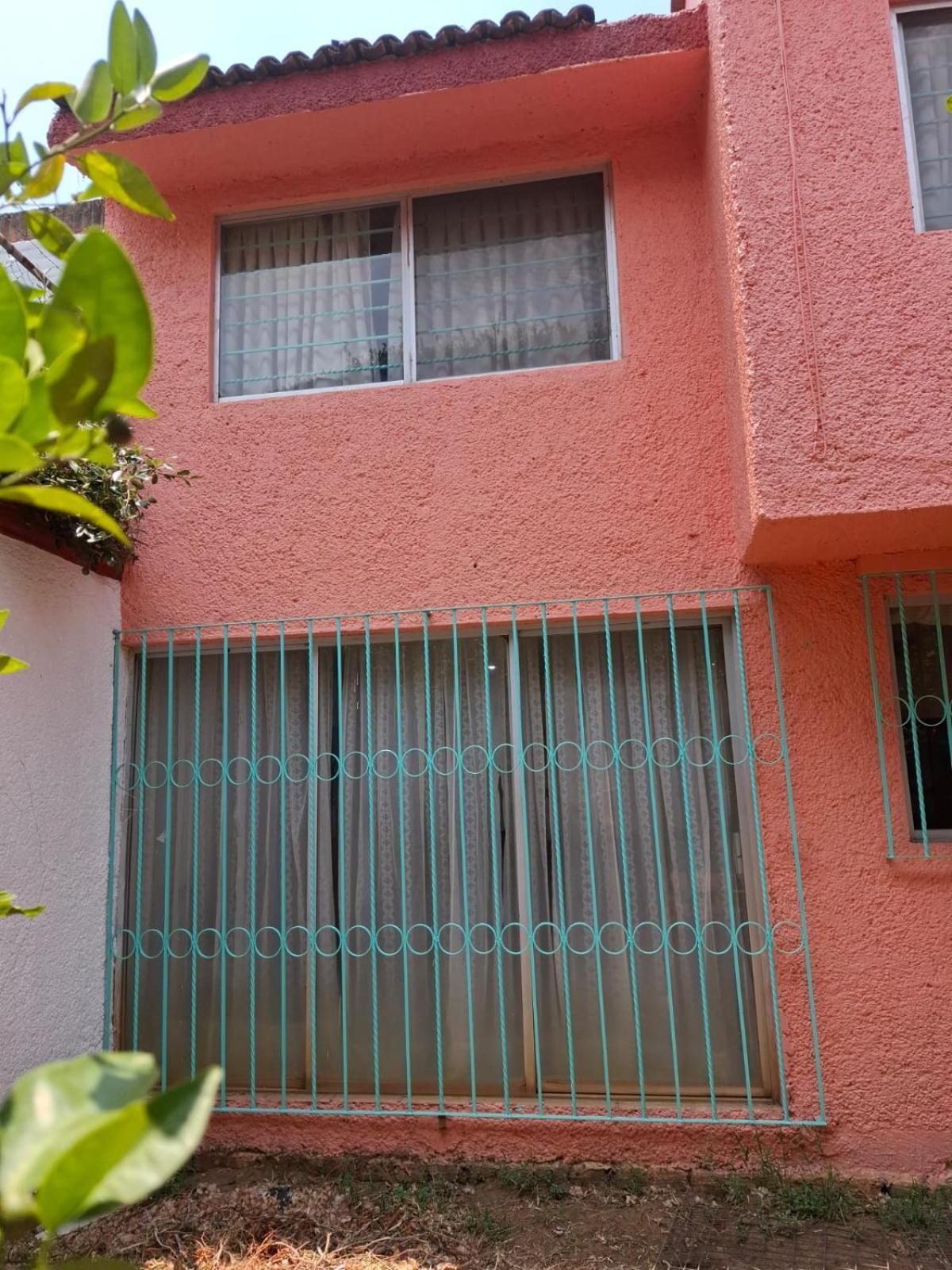 Confortables En Zona Residencial De Vista Bella, Michoacan * Morelia